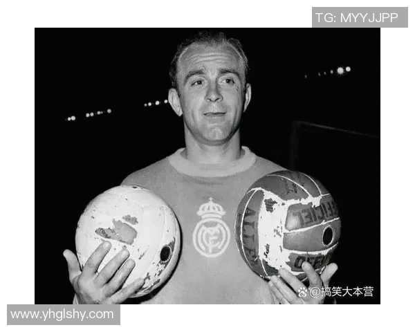 足球明星去世引发全球哀悼球迷纷纷缅怀他的辉煌生涯与传奇瞬间 足球明星去世引发全球哀悼球迷纷纷缅怀他的辉煌生涯与传奇瞬间