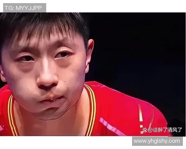 足球明星在伤痛中流露的脆弱与坚韧瞬间的感人照片合集