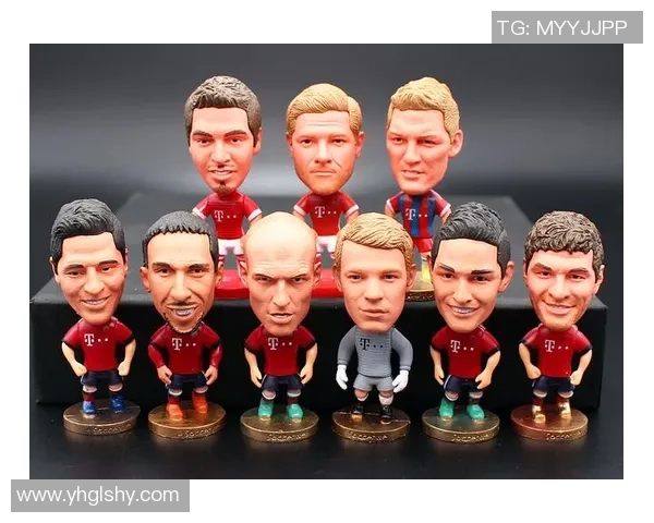 足球明星大人偶图片展示各大球星魅力与风采的创意艺术作品