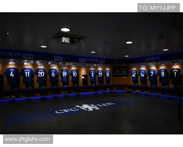 足球明星更衣室幕后揭秘球员们的真实生活瞬间大公开