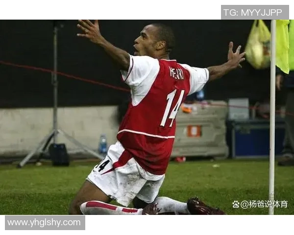 足球明星独特庆祝动作揭秘展现个性与风格的魅力瞬间