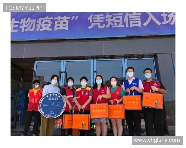 足球明星用爱心行动温暖人心展现体育精神与社会责任