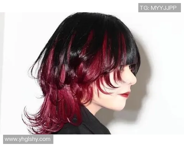 足球明星的狼尾发型潮流解析与时尚搭配技巧分享